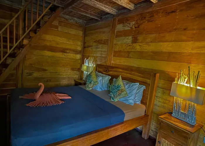 Hostel Ocean Prana Village Amed